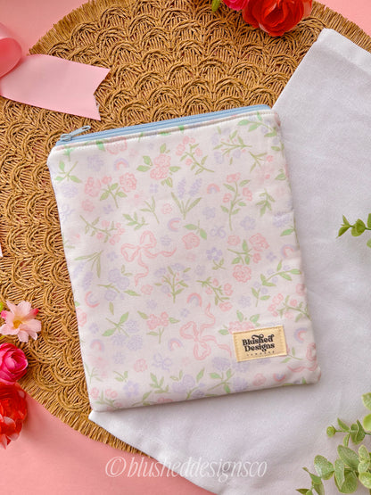 Vintage Florals & Bows Zippered Kindle Sleeve